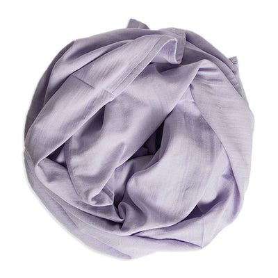 Organic cotton baby wrap in a solf lavender colour. Size 120 x120cm