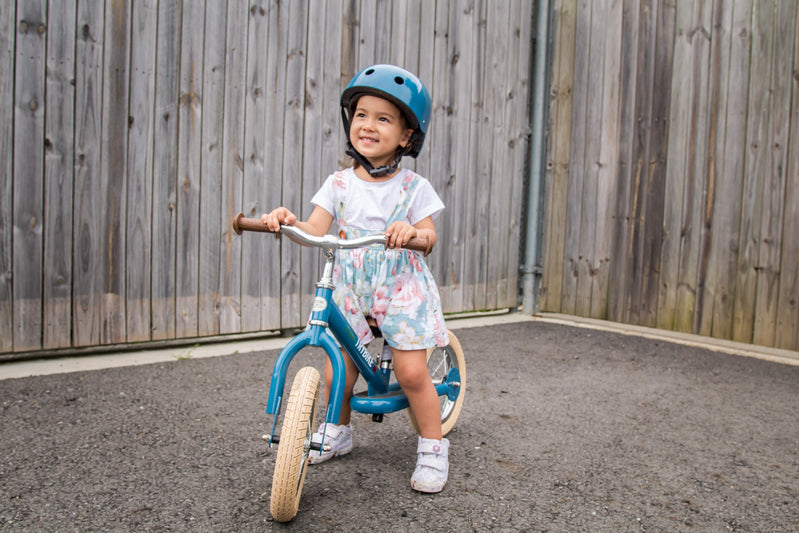 Bike Helmet Coconuts - Vintage Blue